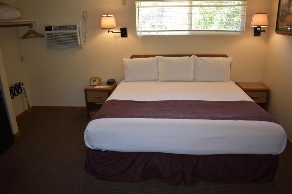 Lazy J Ranch Motel